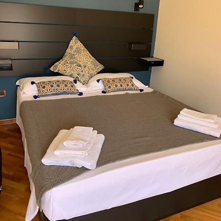 Flamingo Poetto Hotel กวาร์ตู ซานเตเลนา ภายนอก รูปภาพ